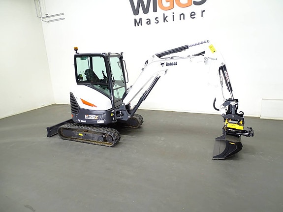 Bobcat E35Z - 23 / Engcon EC204 / Grip / Microprop MIG2 3 of 5