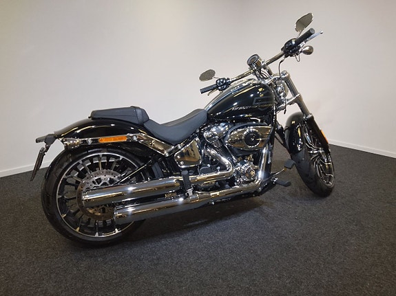 Harley-Davidson Breakout 117 /Hemleverans/Ex-demo 2 of 7