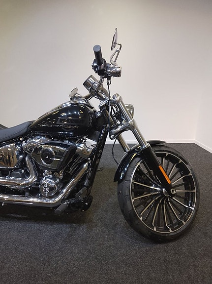 Harley-Davidson Breakout 117 /Hemleverans/Ex-demo 4 of 7