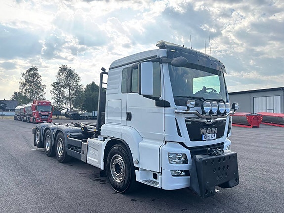 MAN TGS 35.500 Tridem Lastväxlare Plogutrustad 6 of 9