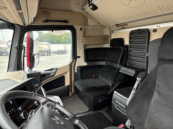 Mercedes Arocs 3258 Tungdragare 7 of 9