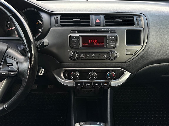 Kia Rio 11 of 18
