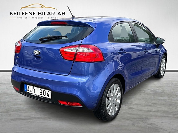Kia Rio 8 of 18