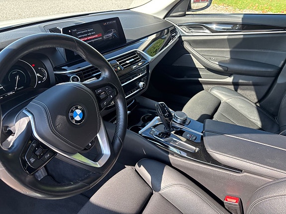 BMW 530e 7 of 7