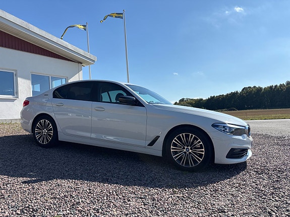 BMW 530e 2 of 7