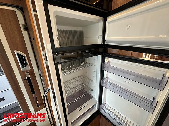 Carthago CHIC S-PLUS I50 LE IVECO 207hk Långbäddar RÄNTA 4,95% 8 of 27