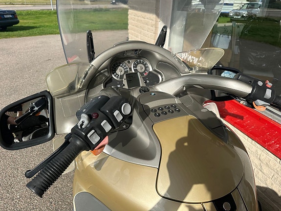 BMW K 1200 LT Luxury Uttagen Okt -05 4 of 10