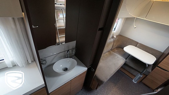 Adria ALPINA 763UK / Alde / AC / Mover / KAMPANJ: 3,95% ränta & Fragus garant 10 of 18