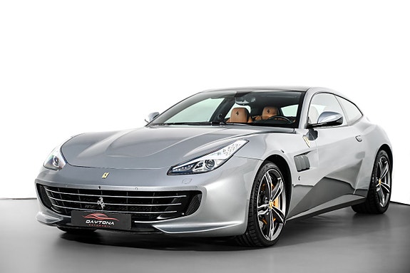 Ferrari Lusso 4 of 5