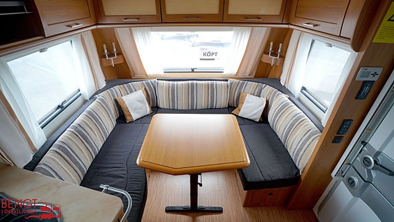Knaus Royale 560 UF | Dubbelsäng | Förtält 7 of 21