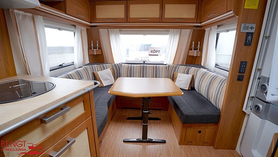 Knaus Royale 560 UF | Dubbelsäng | Förtält 18 of 21