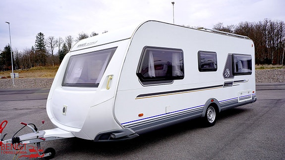 Knaus Royale 560 UF | Dubbelsäng | Förtält 4 of 21