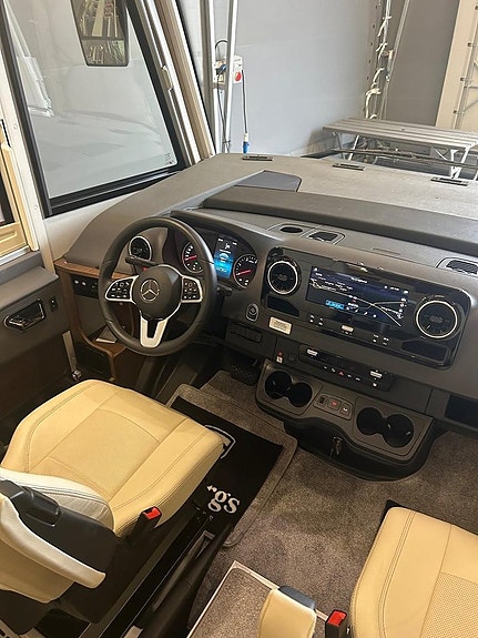 Mercedes-Benz Sprinter Frankia I 8400 GD Platin 3 of 17