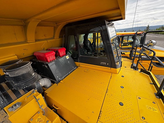 Bergtruck Komatsu HD605-8 5 of 7