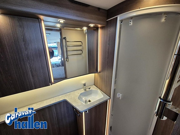 Kabe Royal 740 TDL FK E8 KS 14 of 17