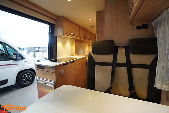 Roadcar 640 6 of 18