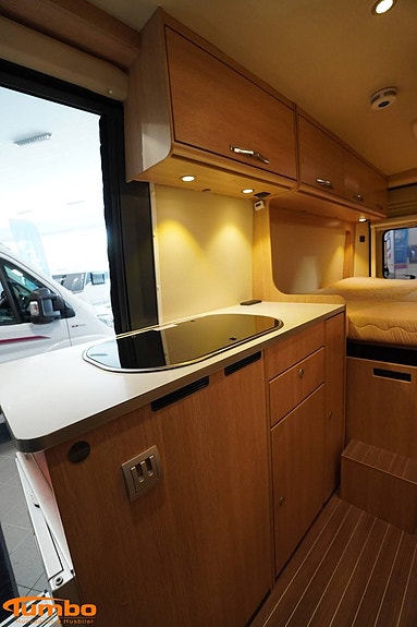 Roadcar 640 9 of 18