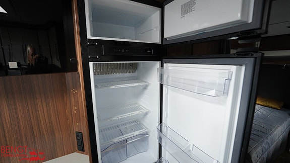 Polar 620 Edition GSE LB VK | Långbäddar | Förtält | ALDE 15 of 21