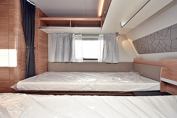 Weinsberg 480 EU CaraOne EDITION [HOT], Långbäddar 14 of 26