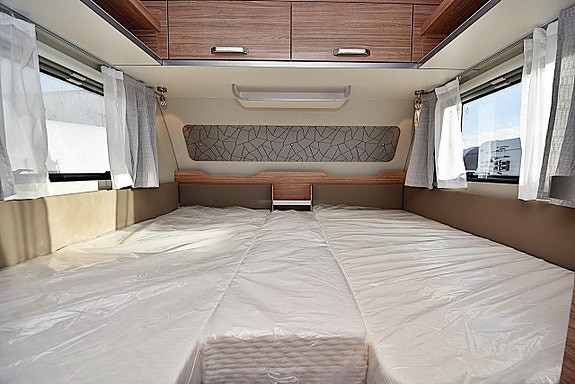 Weinsberg 480 EU CaraOne EDITION [HOT], Långbäddar 12 of 26