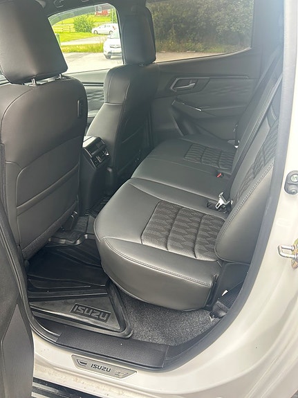 Isuzu D-max 6 of 6