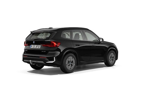 BMW iX1 2 of 4