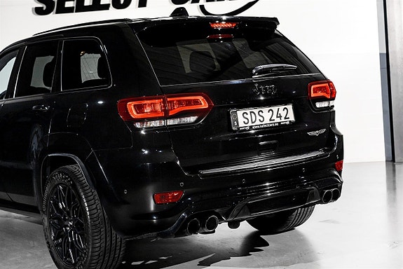 Jeep Grand Cherokee 21 of 21