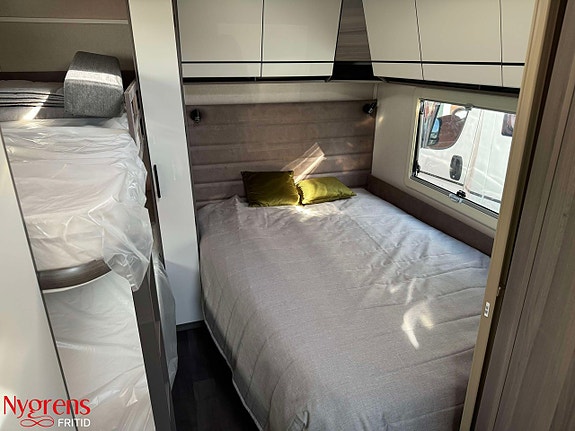 Kabe ESTATE 560 GLE KS - Barnkammarvagn för året-runt-camping 15 of 18