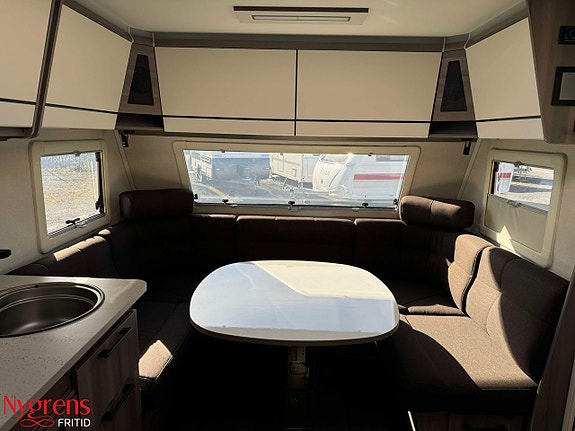 Kabe ESTATE 560 GLE KS - Barnkammarvagn för året-runt-camping 8 of 18