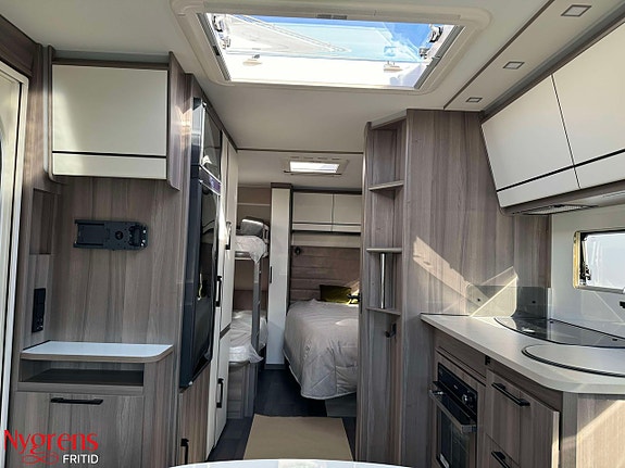 Kabe ESTATE 560 GLE KS - Barnkammarvagn för året-runt-camping 11 of 18
