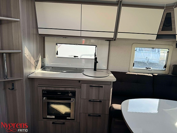Kabe ESTATE 560 GLE KS - Barnkammarvagn för året-runt-camping 5 of 18