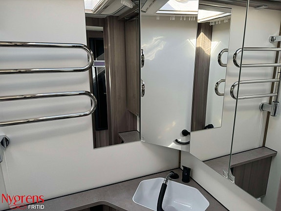 Kabe ESTATE 560 GLE KS - Barnkammarvagn för året-runt-camping 18 of 18