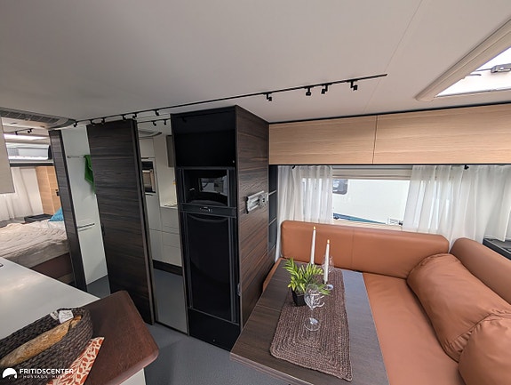 Adria Astella 644 DP *Hotellkänsla på hjul / ALDE / Panoramafönster 8 of 21