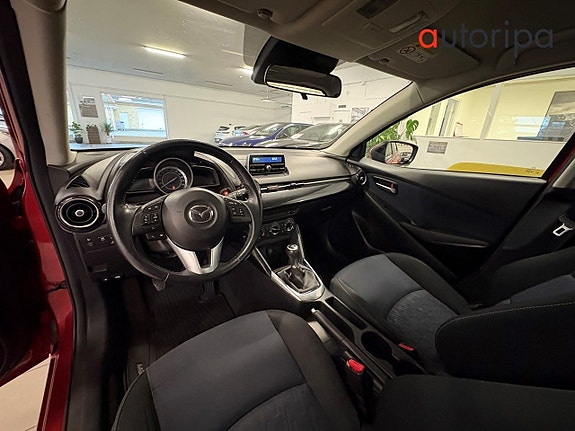 Mazda 2 7 of 17