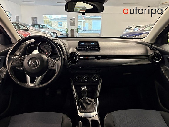 Mazda 2 9 of 17