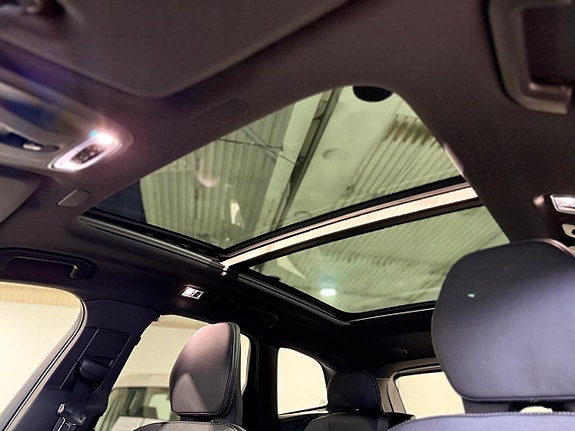 Volvo XC60 9 of 24