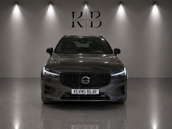 Volvo XC60 2 of 24