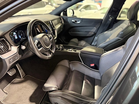 Volvo XC60 7 of 24