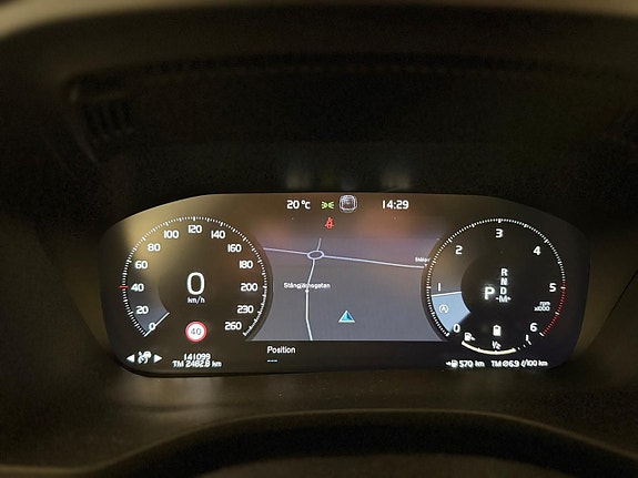 Volvo XC60 14 of 24