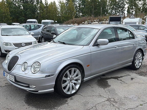 Jaguar S-TYPE 14 of 28