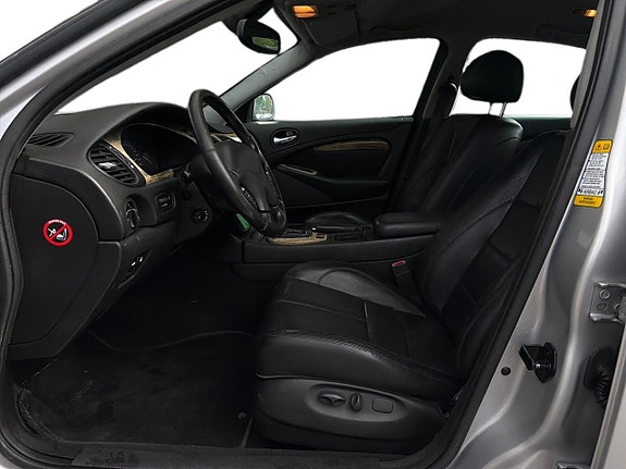 Jaguar S-TYPE 9 of 28