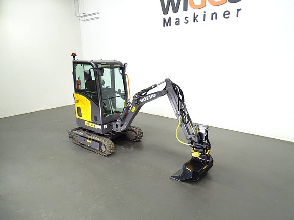 Volvo EC18E - 24 / Engcon EC02B / Microprop MIG2 4 of 5