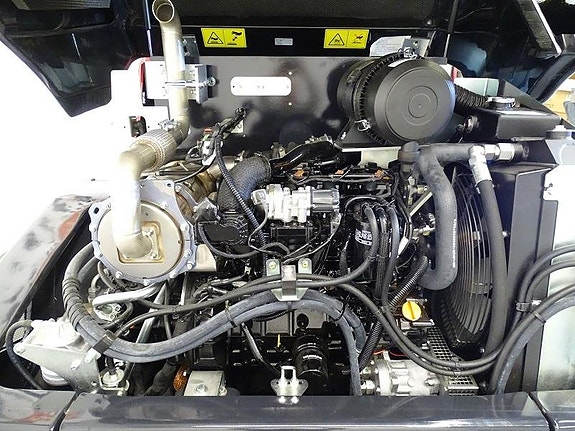Yanmar V100-5 / 36km/h / Aircond / Lastarmsfjädring 6 of 6