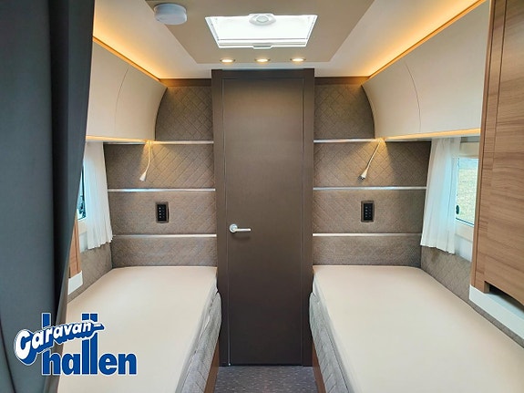 Adria Alpina 613 UT 7 of 9