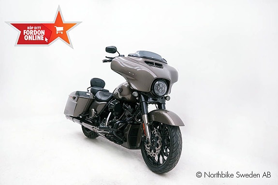 Harley-Davidson Street Glide CVO 117"
