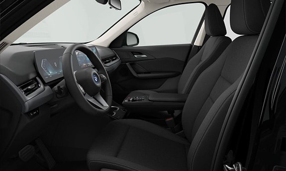 BMW iX1 3 of 4