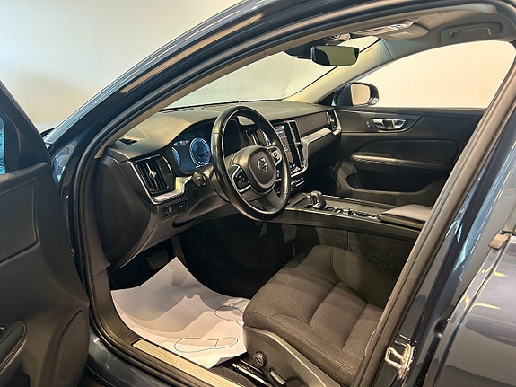Volvo V60 Cross Country 5 of 5