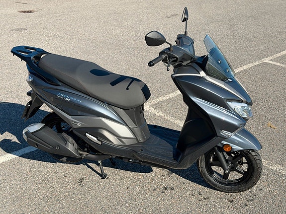 Suzuki UB 125 BURGMAN