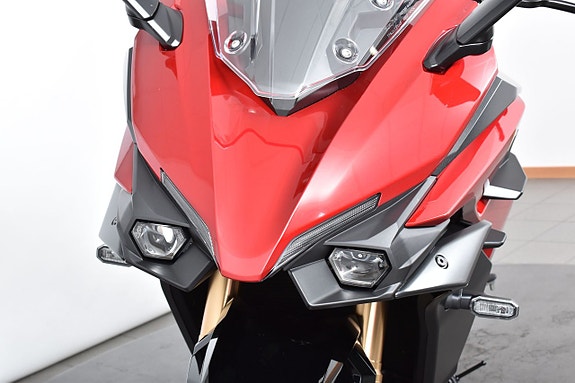 Suzuki GSX-S1000 GT ABS, Nyservad 5 of 18