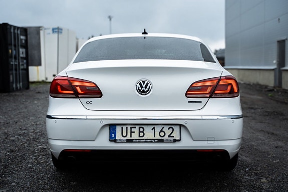 Volkswagen CC 3 of 5